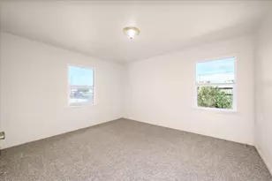 5601 Bonniemae Way, Sacramento, CA 95824 - Photo 11