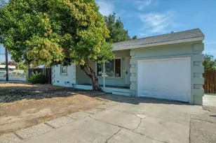 5601 Bonniemae Way, Sacramento, CA 95824 - Photo 3