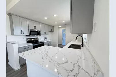 27 Valley Crest Court, Sacramento, CA 95823 - Photo 3