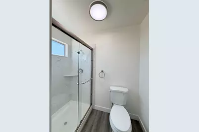 27 Valley Crest Court, Sacramento, CA 95823 - Photo 11