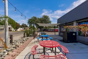 7530 Auburn Blvd, Citrus Heights, CA 95610 - Photo 9