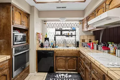 558 East Grove Avenue, Atwater, CA 95301 - Photo 5