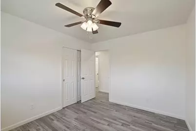 2205 College Avenue, Modesto, CA 95350 - Photo 13