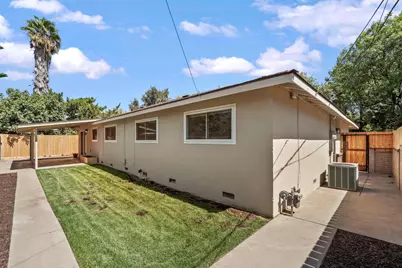 2205 College Avenue, Modesto, CA 95350 - Photo 21