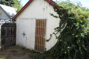 724 S School St, Lodi, CA 95240 - Photo 33