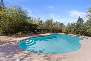 8865 Phoenix Ave, Fair Oaks, CA 95628 - Photo 39