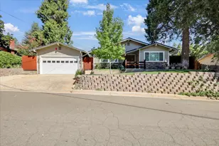 855 Forest Glade Cir, Grass Valley, CA 95945 - Photo 3