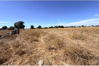 11663 E Copperopolis Road, Stockton, CA 95215 - Photo 3
