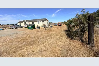 11663 E Copperopolis Road, Stockton, CA 95215 - Photo 23