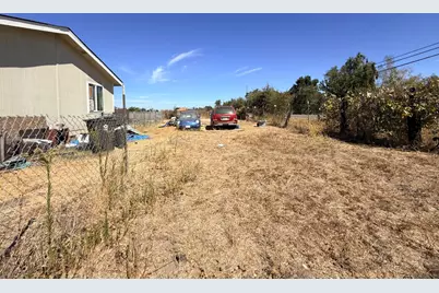 11663 E Copperopolis Road, Stockton, CA 95215 - Photo 21