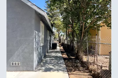 4308 E Nichols Avenue, Sacramento, CA 95820 - Photo 29