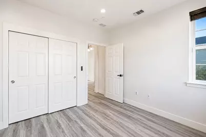 1837 S La Barbera Avenue, Mountain House, CA 95391 - Photo 9