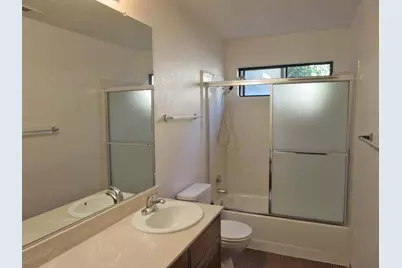 1919 Amberwood Court, Stockton, CA 95207 - Photo 17