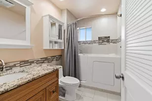 7348 Lighthouse Dr, Stockton, CA 95219 - Photo 9