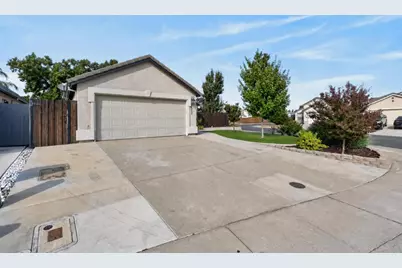 8825 Alder Grove Place, Elk Grove, CA 95624 - Photo 3