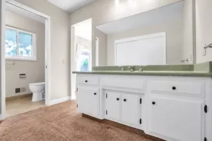 3996 Rochdale Dr, Carmichael, CA 95608 - Photo 23