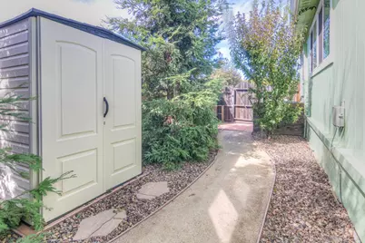 120 Rinetti Way, Rio Linda, CA 95673 - Photo 39