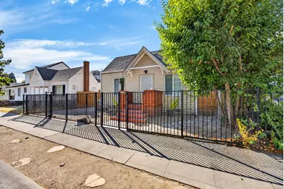 2310 32nd Street, Sacramento, CA 95817 - Photo 5