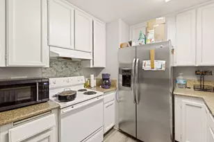 7283 Florin Mall Dr, Sacramento, CA 95823 - Photo 11