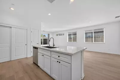 551 Fox Hunt Way, Rio Linda, CA 95673 - Photo 3