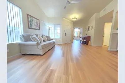9009 Bungalow Way, Elk Grove, CA 95758 - Photo 3