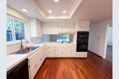 6800 Havenhurst Drive, Sacramento, CA 95831 - Photo 9