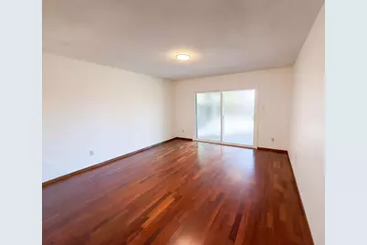 6800 Havenhurst Drive, Sacramento, CA 95831 - Photo 11