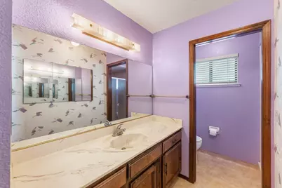 6764 Breakwater Way, Sacramento, CA 95831 - Photo 17