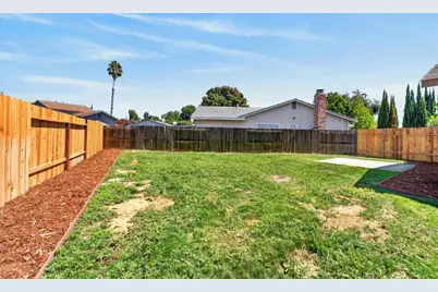 5701 Mount Shasta Court, Sacramento, CA 95842 - Photo 37