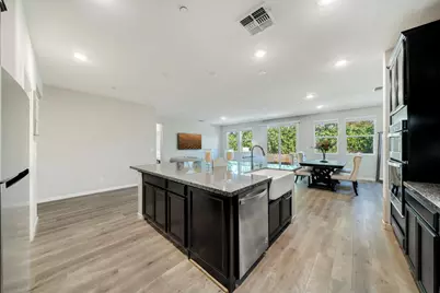 8759 Winterfest Way, Elk Grove, CA 95624 - Photo 7