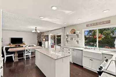 8730 Oconnell Court, Elk Grove, CA 95624 - Photo 15