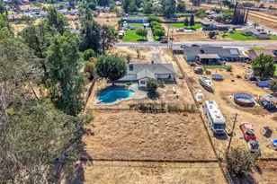 18807 Smithwood Dr, Madera, CA 93638 - Photo 41