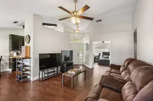 6109 Brockenhurst Dr, Elk Grove, CA 95758 - Photo 9