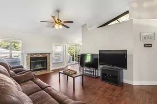 6109 Brockenhurst Dr, Elk Grove, CA 95758 - Photo 7