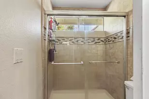 6109 Brockenhurst Dr, Elk Grove, CA 95758 - Photo 23