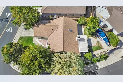6109 Brockenhurst Drive, Elk Grove, CA 95758 - Photo 43