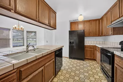 7231 Harbor Light Way, Sacramento, CA 95831 - Photo 17