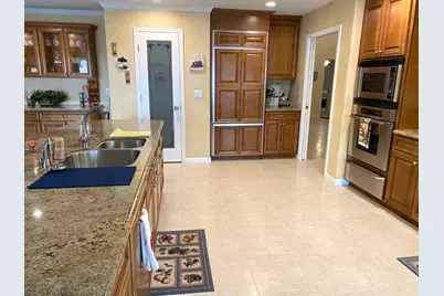 2401 Woodlake Cir, Lodi, CA 95242 - Photo 17
