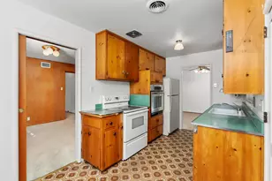 2436 Salix Wy, Sacramento, CA 95825 - Photo 23