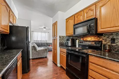 37 Kennelford Circle, Sacramento, CA 95823 - Photo 11