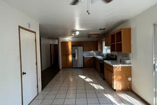 7428 Autumn Ave, Citrus Heights, CA 95621 - Photo 21