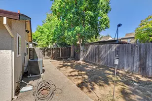 2767 Londonderry Dr, Sacramento, CA 95827 - Photo 41