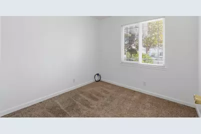 2205 Middleberry Road, Sacramento, CA 95815 - Photo 11