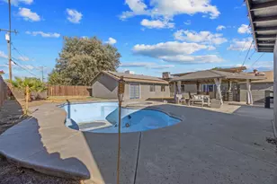 916 E Elm St, Hanford, CA 93230 - Photo 43