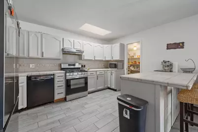 916 E Elm Street, Hanford, CA 93230 - Photo 13