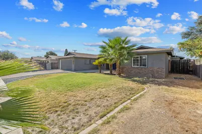 916 E Elm Street, Hanford, CA 93230 - Photo 3