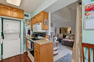 6060 Gloria Dr, Sacramento, CA 95822 - Photo 13