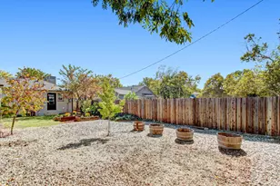 2240 33rd St, Sacramento, CA 95817 - Photo 27