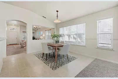 5352 Buckwood Way, Sacramento, CA 95835 - Photo 9