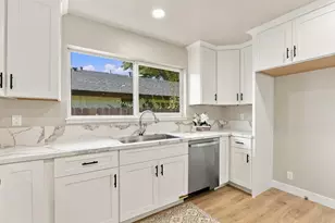 208 Baldwin Ave, Roseville, CA 95678 - Photo 9